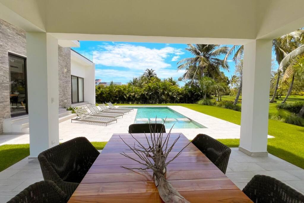 New Luxury Villa Cocotal Golf Punta Cana Exterior photo