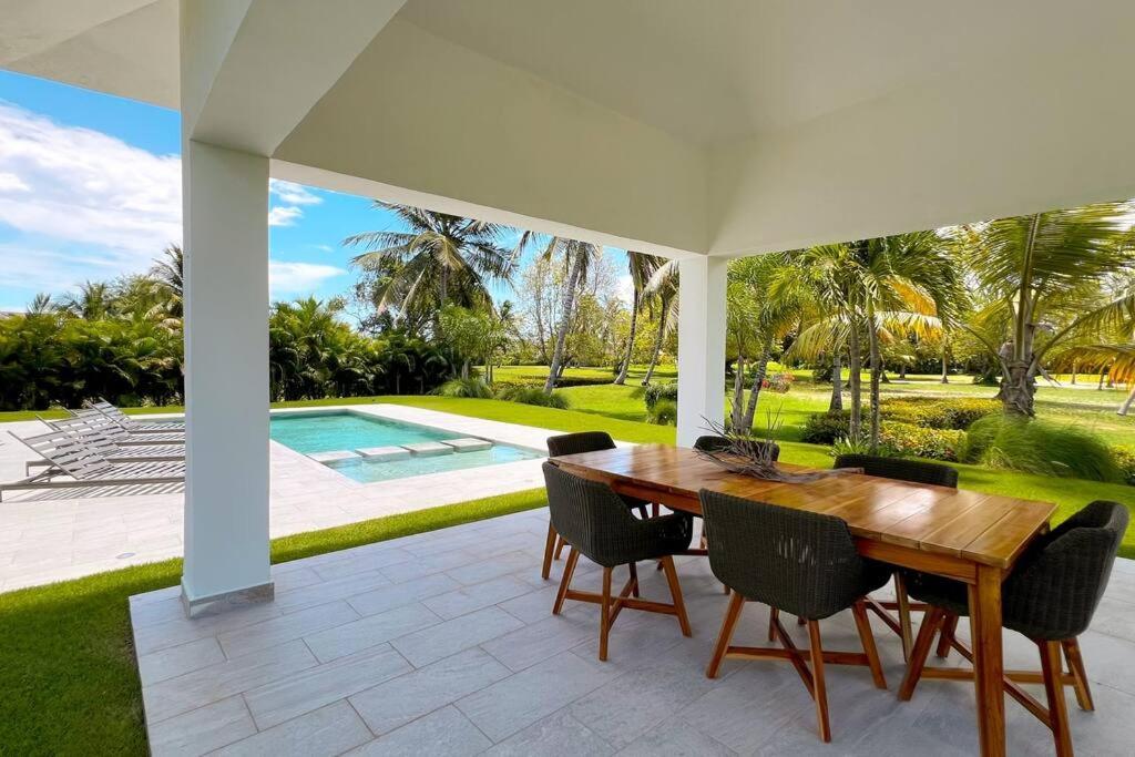 New Luxury Villa Cocotal Golf Punta Cana Exterior photo